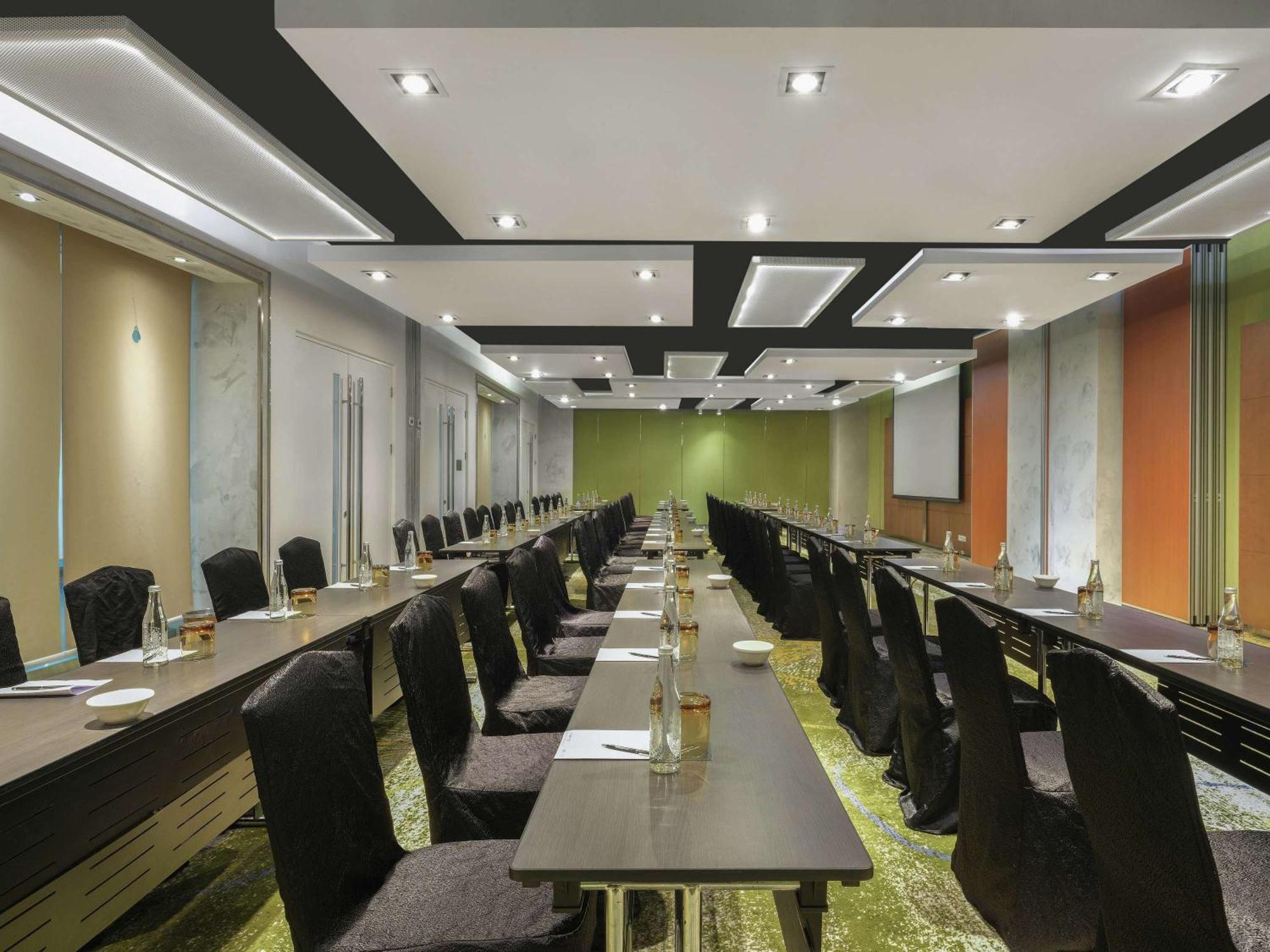 Pullman Jakarta Central Park Zewnętrze zdjęcie Meeting room