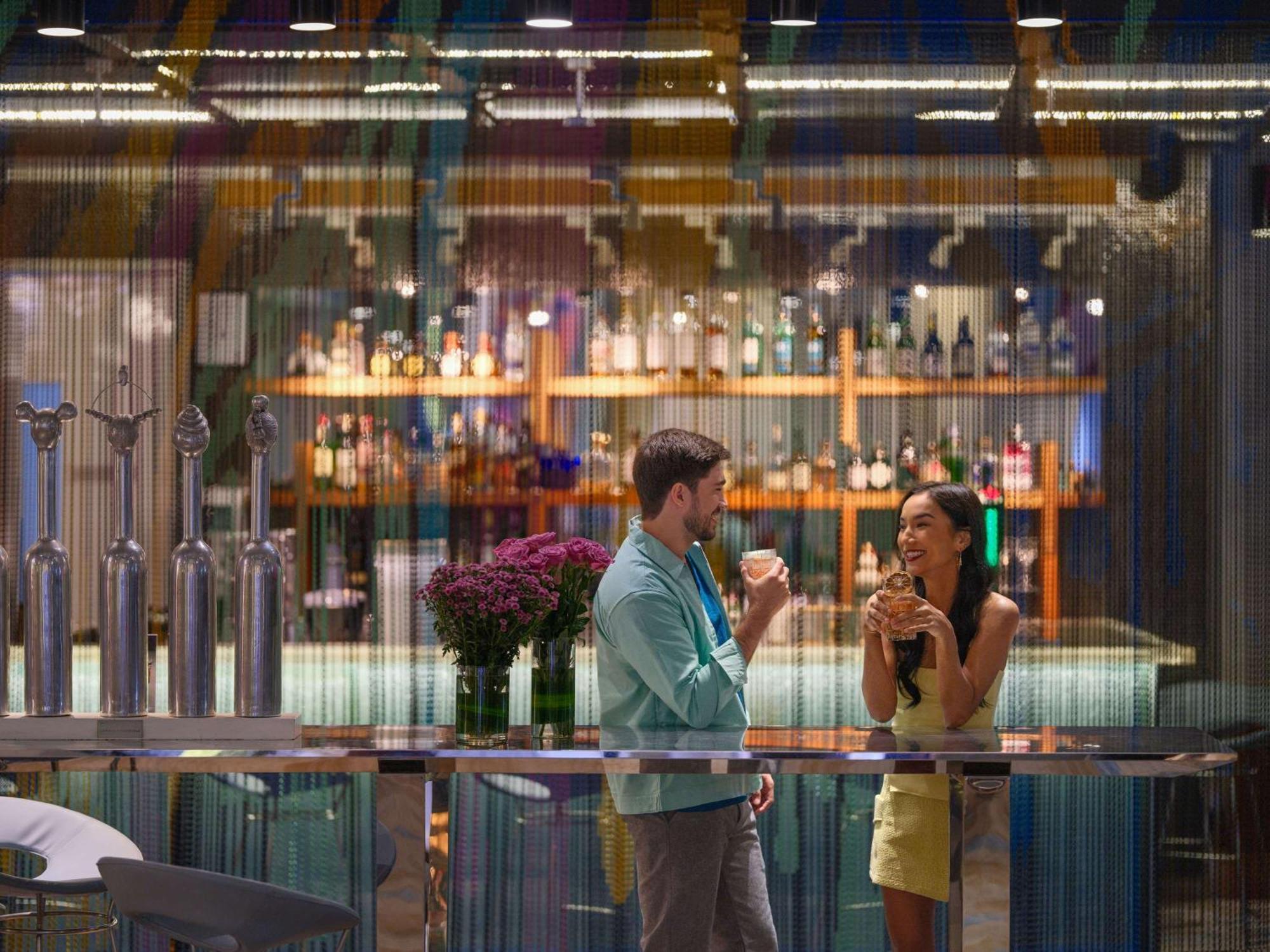 Pullman Jakarta Central Park Zewnętrze zdjęcie The bar at the 101 bar